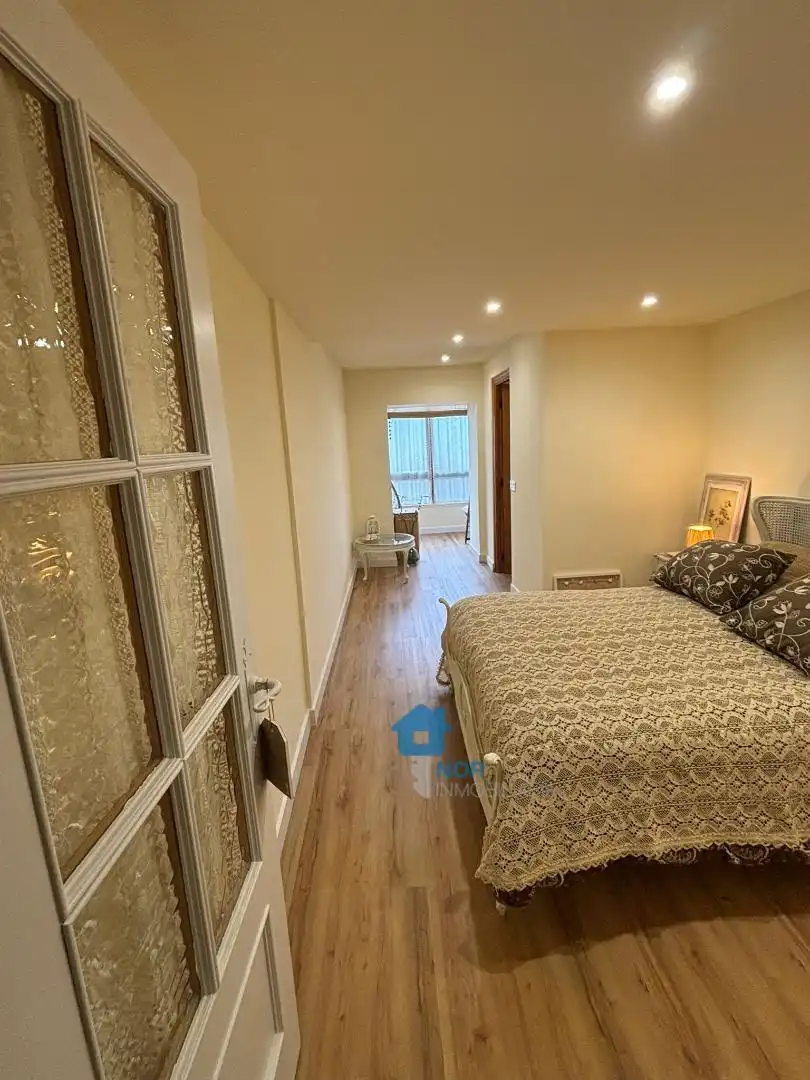 Dormitori de Apartament de lloguer en Laredo amb Moblat