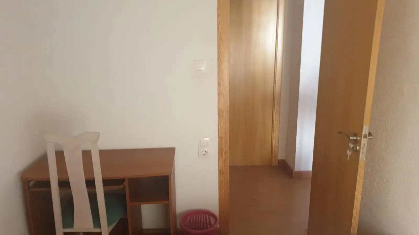 Habitación de Piso para compartir en San Vicente del Raspeig / Sant Vicent del Raspeig con Parquet, Amueblado y Lavadora