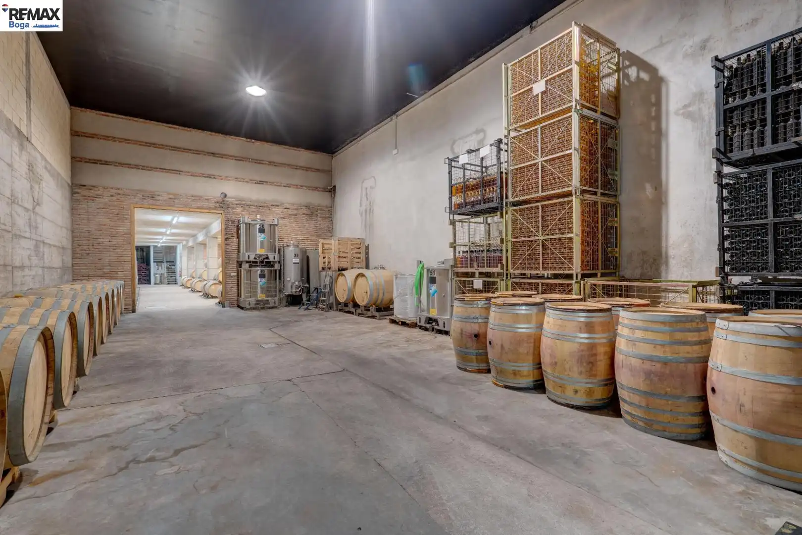 Commercial properties for sale in Cordovín  with Furnished