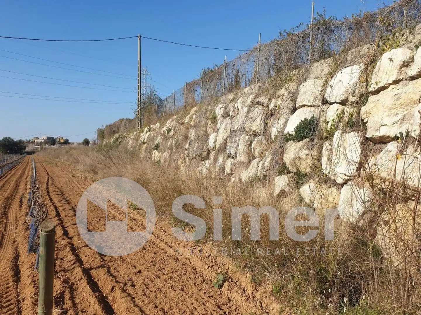 Industrial land for sale in Sant Cugat Sesgarrigues