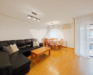 Living room of Flat to rent in  Madrid Capital  with Air Conditioner, Heating and Terrace