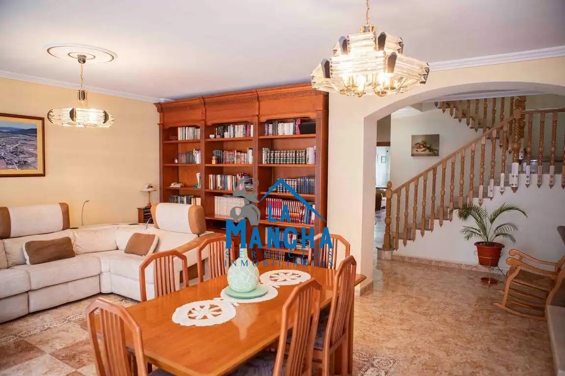 Casa con terrazza in vendita a San Pablo, imagen 2