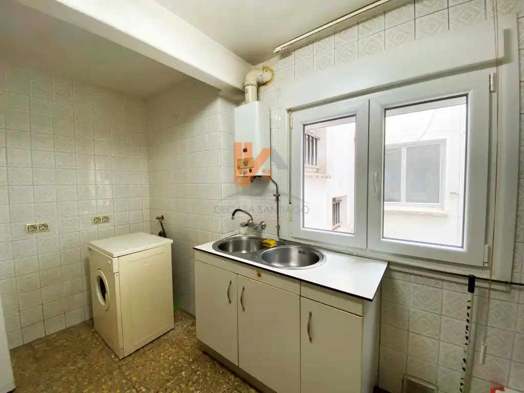 Cocina de Apartamento en venta en Santiago de Compostela 