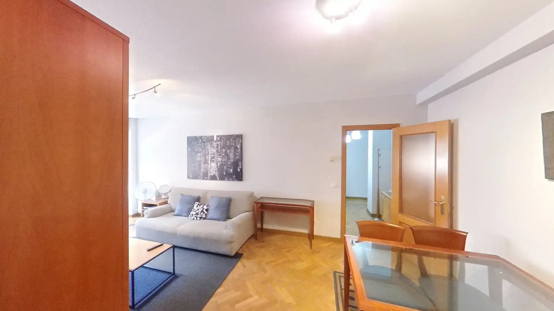 Flat for rent in Calle de Rafael Bergamín, San Juan Bautista