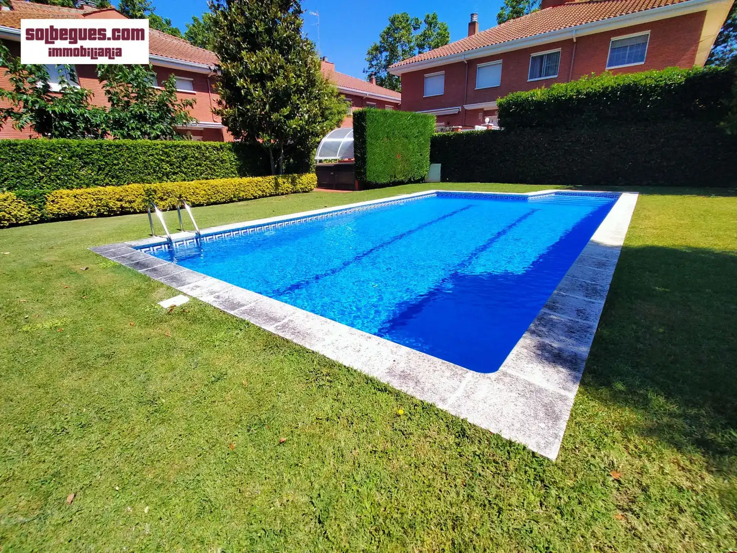 Piscina de Casa adosada en venta en Begues con Calefacción, Jardín privado y Terraza