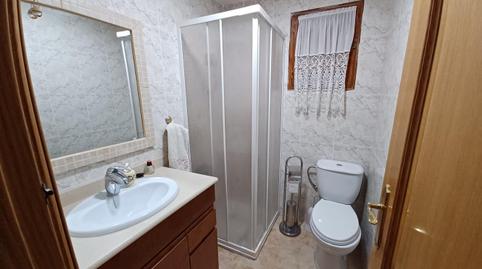 Foto 4 de Casa adosada en venta en Quintanar del Rey, Cuenca