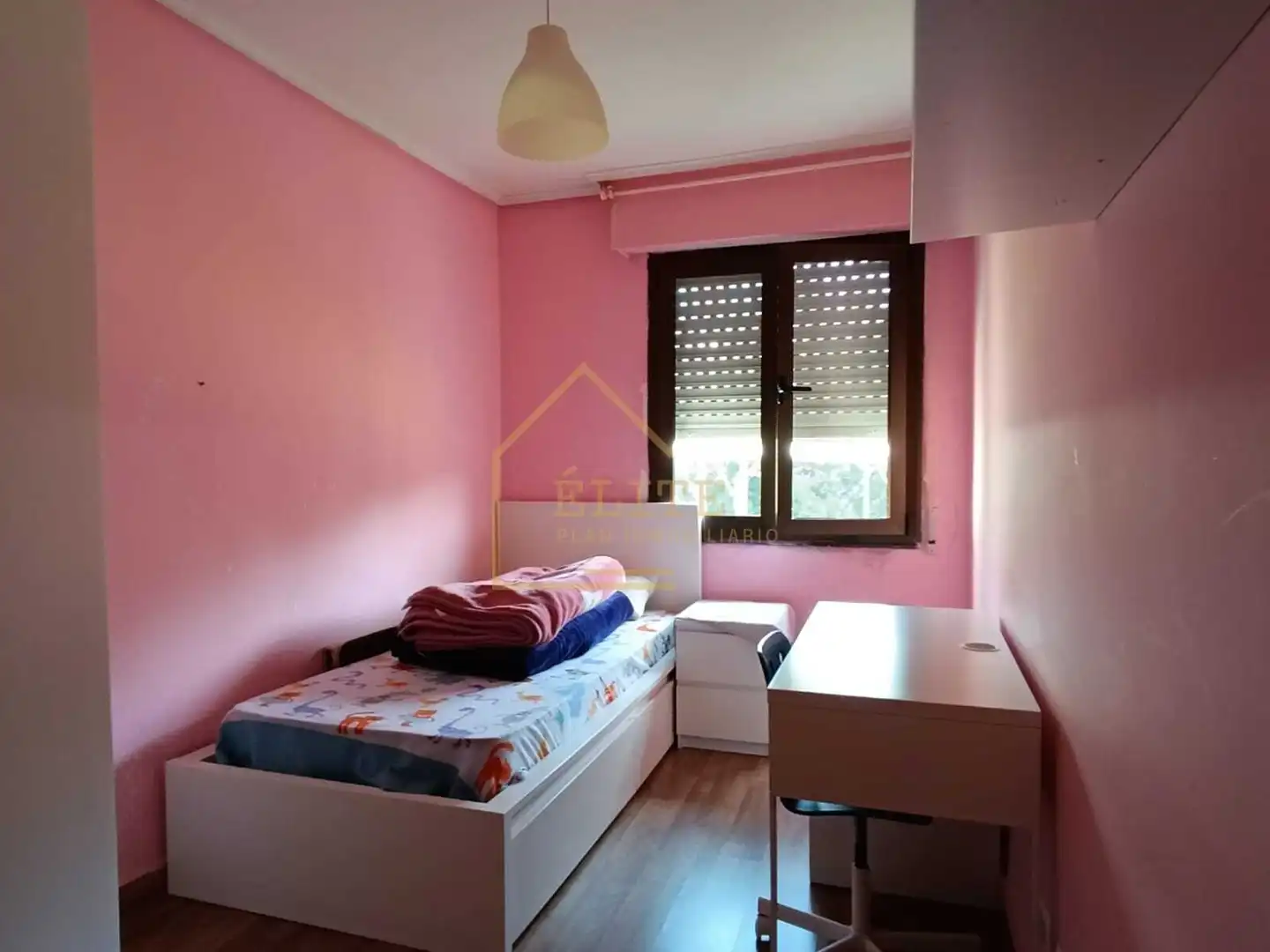 Habitación de Piso en venta en Santurtzi  con Calefacción, Parquet y Trastero