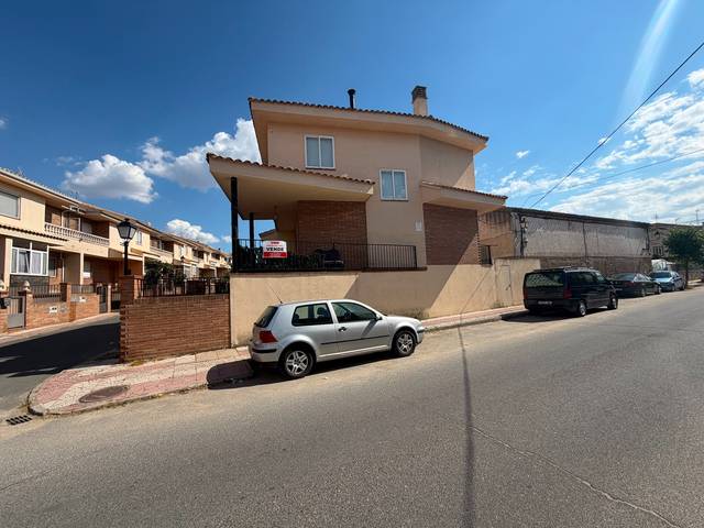 Casa-chalet en Venta en Calle San Blas en El Fresno