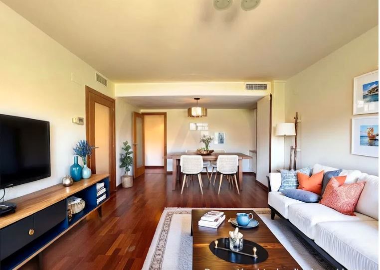 Living room of Flat for sale in Terrassa  with Air Conditioner, Heating and Parquet flooring