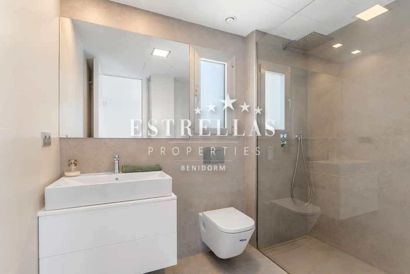 Chalet con piscina en venta en Golf Bahía, imagen 34