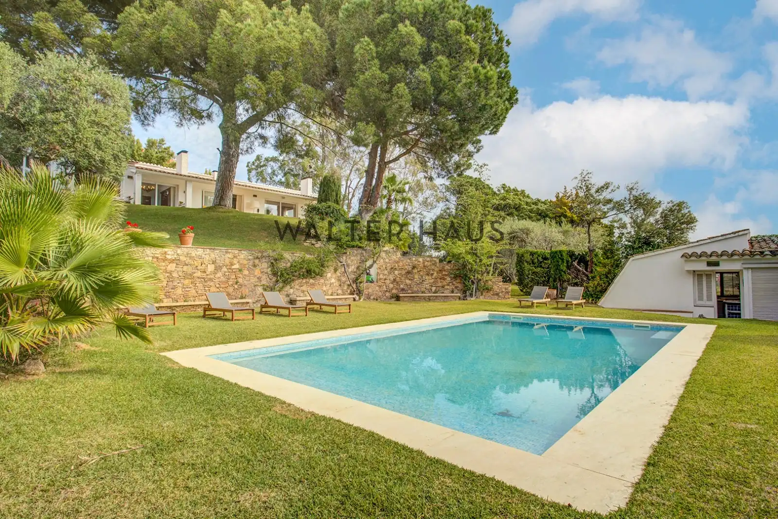 Chalet con piscina en venta en Carrer del Ripollès, imagen 49