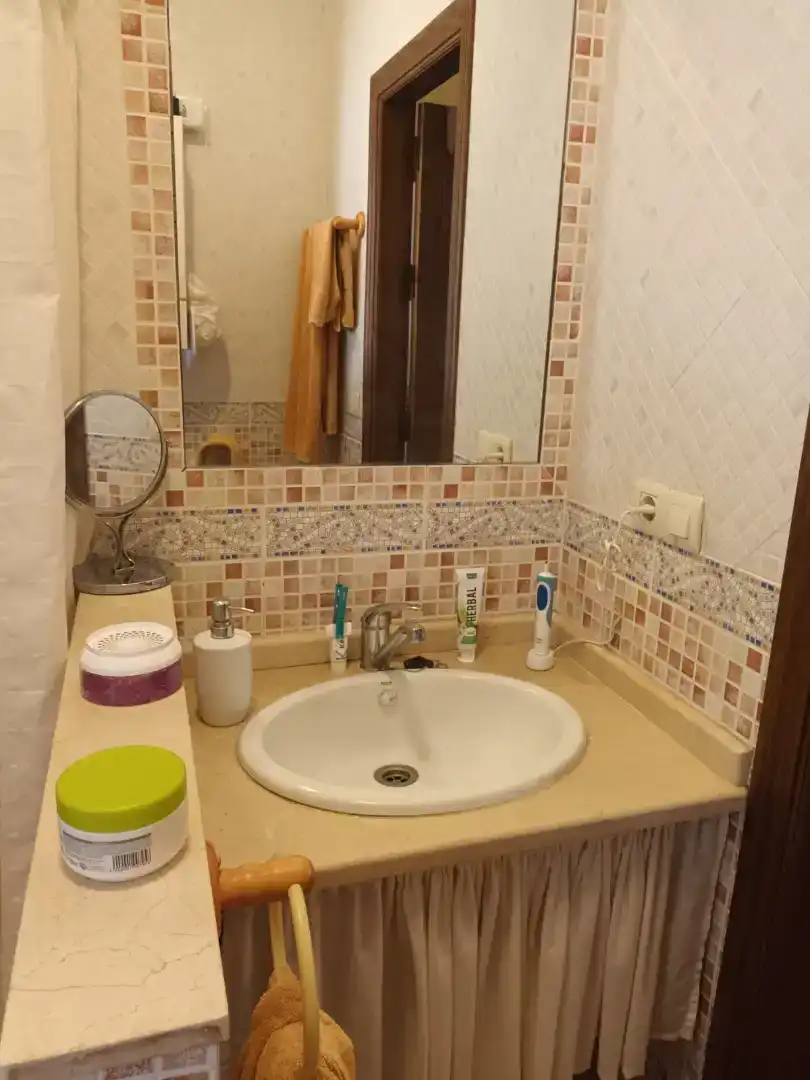 Bany de Finca rústica en venda en Yunquera amb Piscina