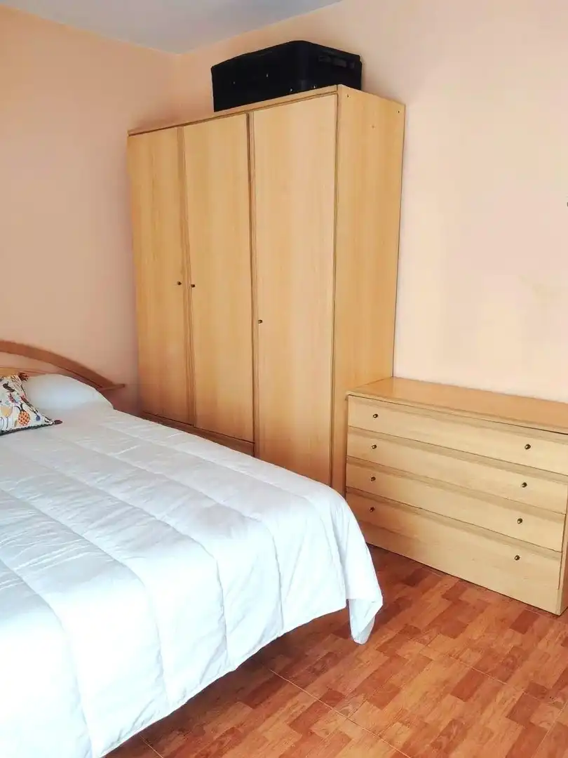 Habitación de Piso de alquiler en Gijón  con Amueblado
