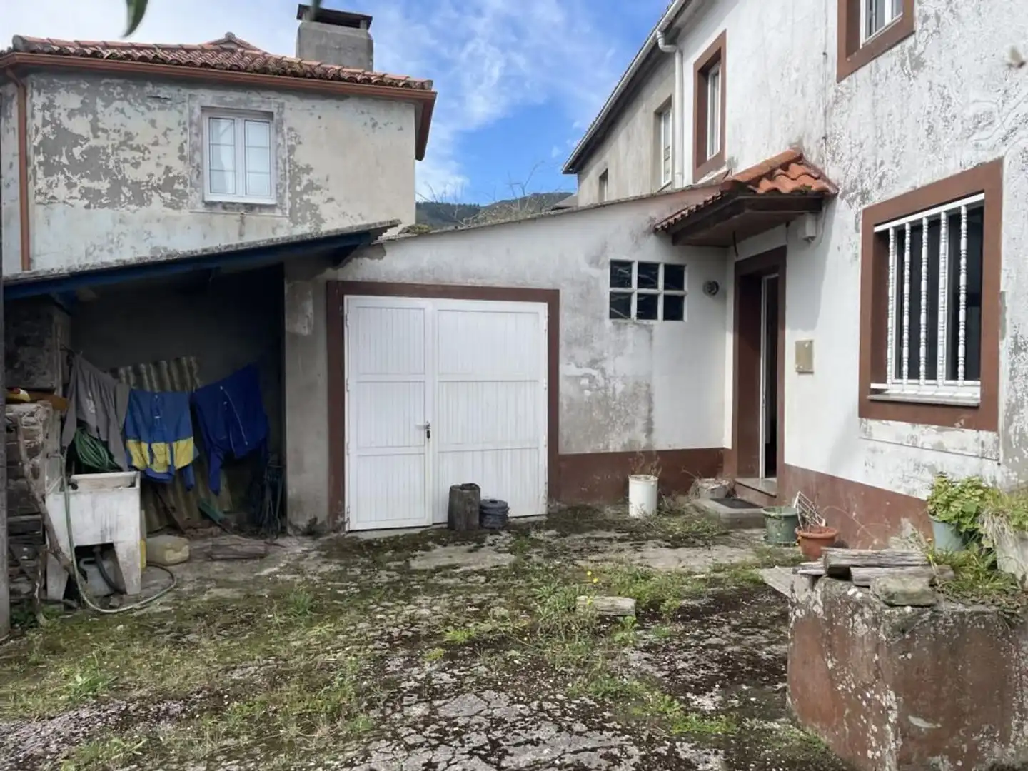 Außenansicht von Country house zum Verkauf in Ortigueira mit Privatgarten, Terrasse und Abstellraum
