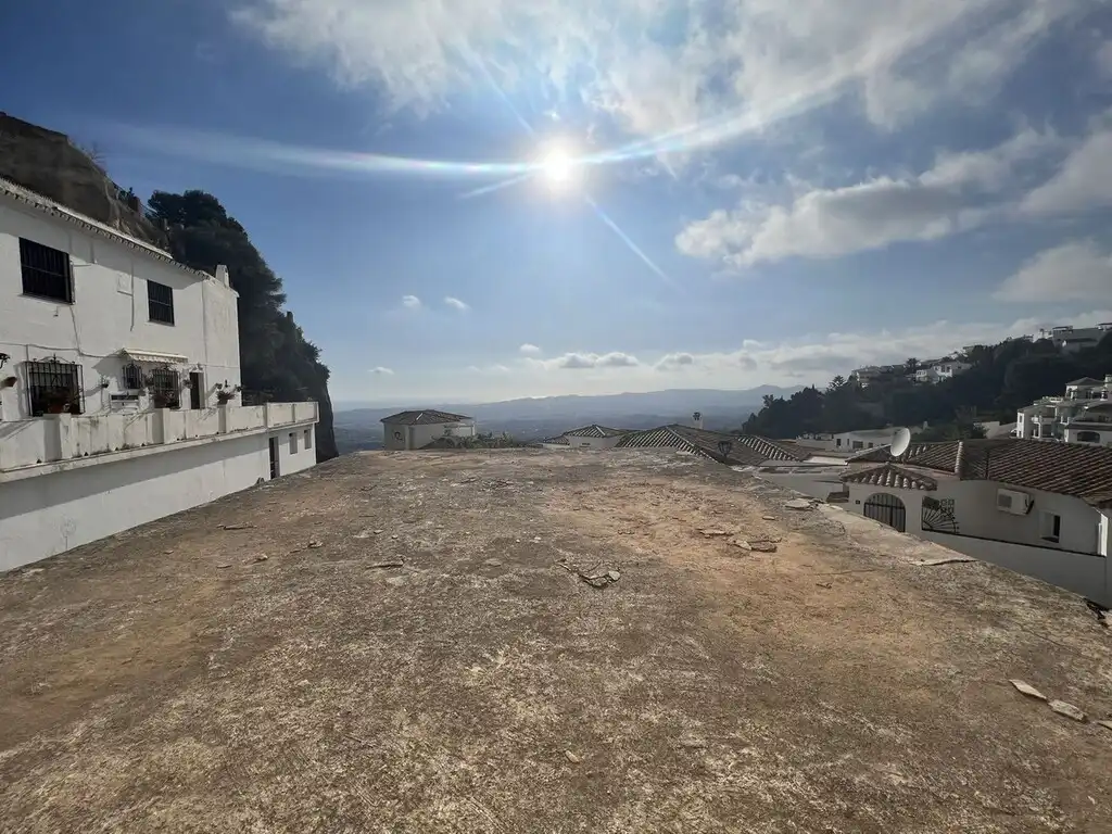 Land for sale in Mijas