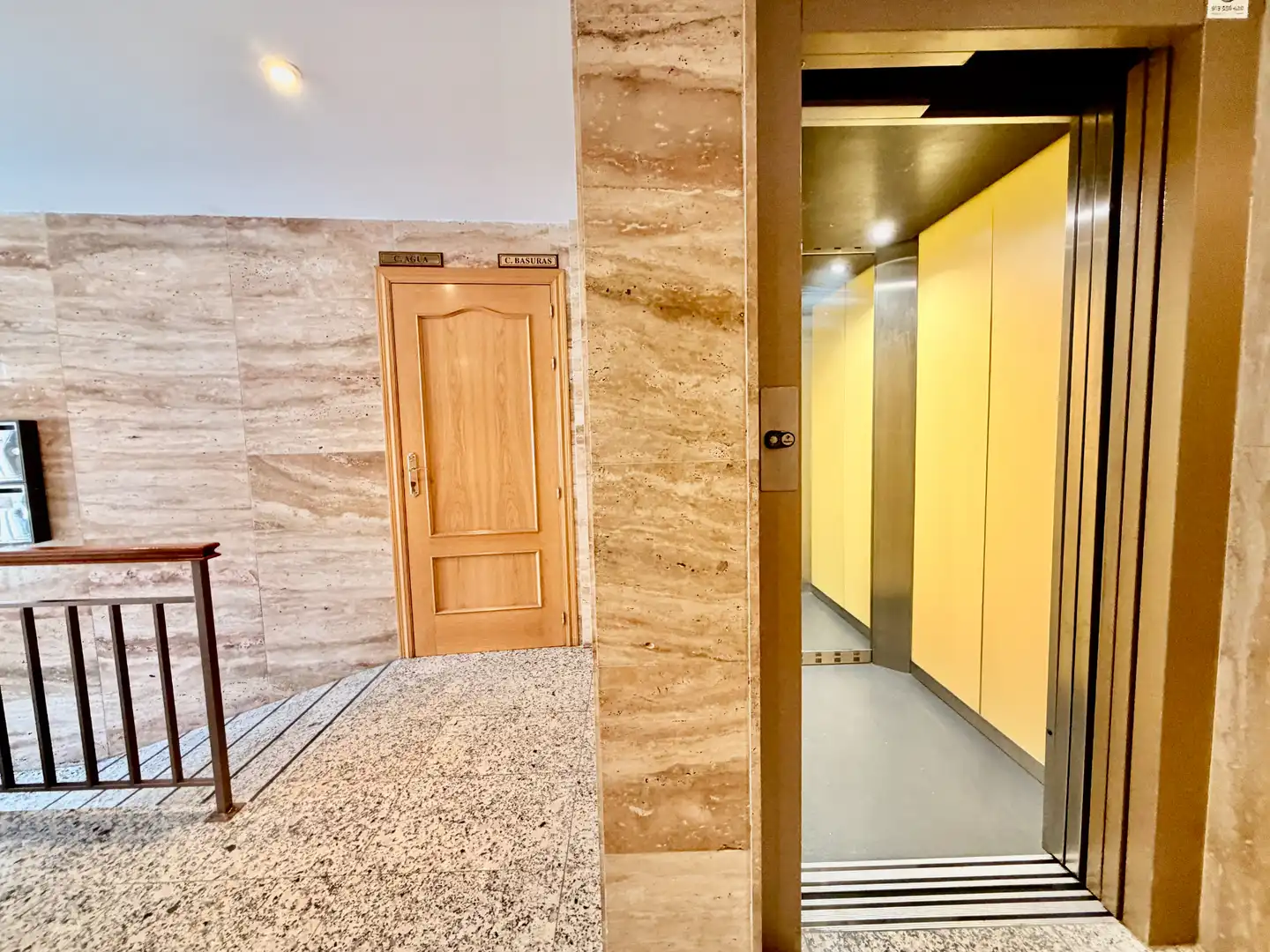Flat for sale in Madrid  with Air Conditioner, Heating and Parquet flooring