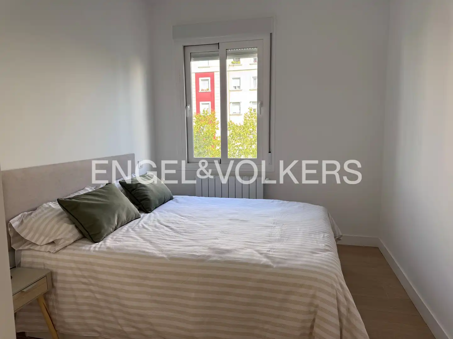 Bedroom of Flat for rent in Madrid  with Air Conditioner, Heating and Furnished