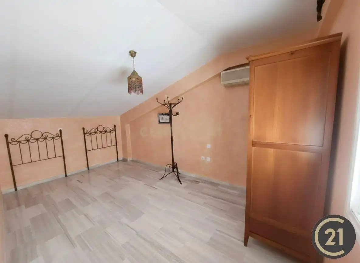 Dormitori de Casa o xalet en venda en Espartinas amb Aire condicionat, Jardí privat i Traster