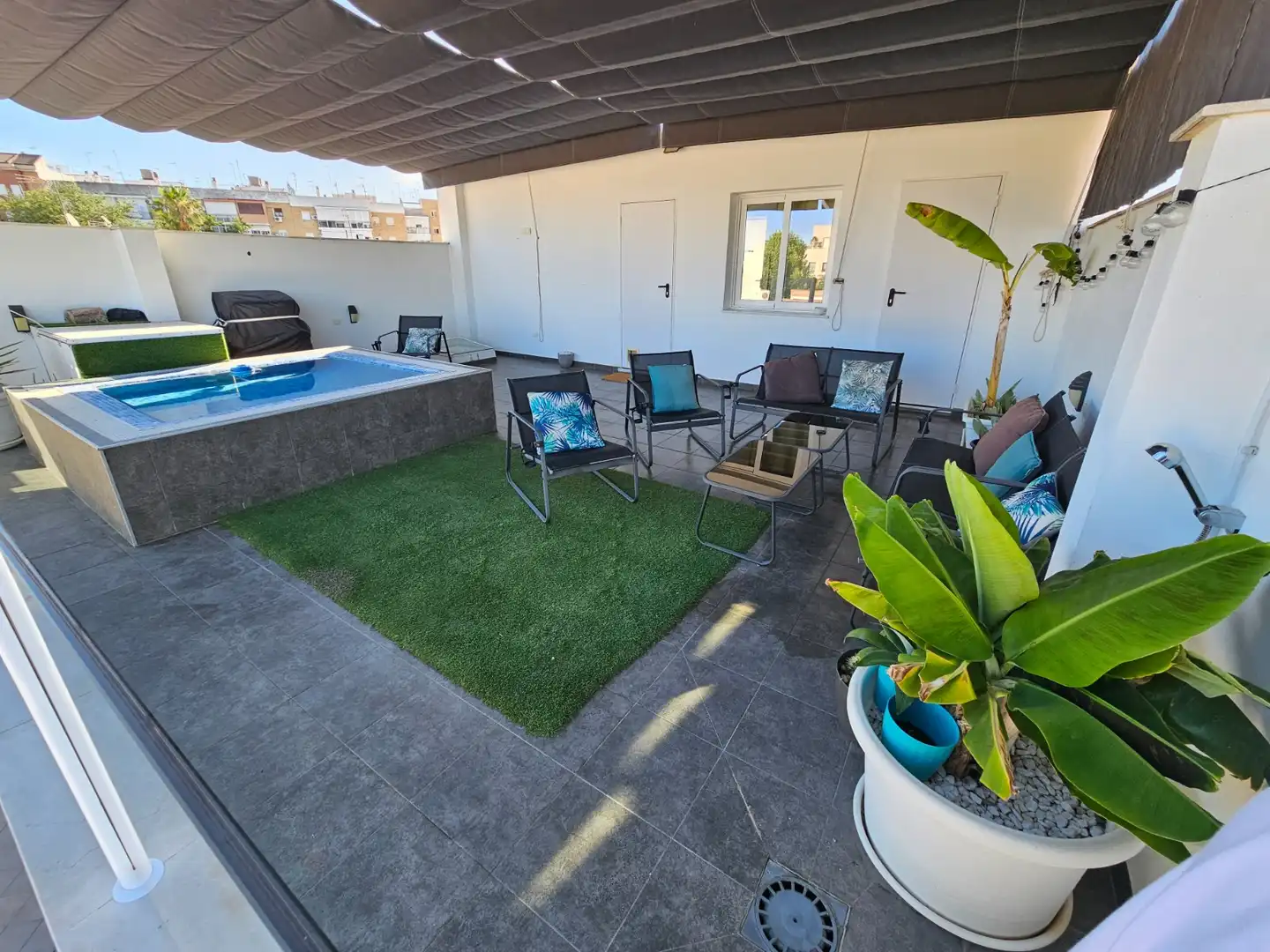 Terraza de Casa o chalet en venta en Dos Hermanas con Aire acondicionado, Calefacción y Jardín privado