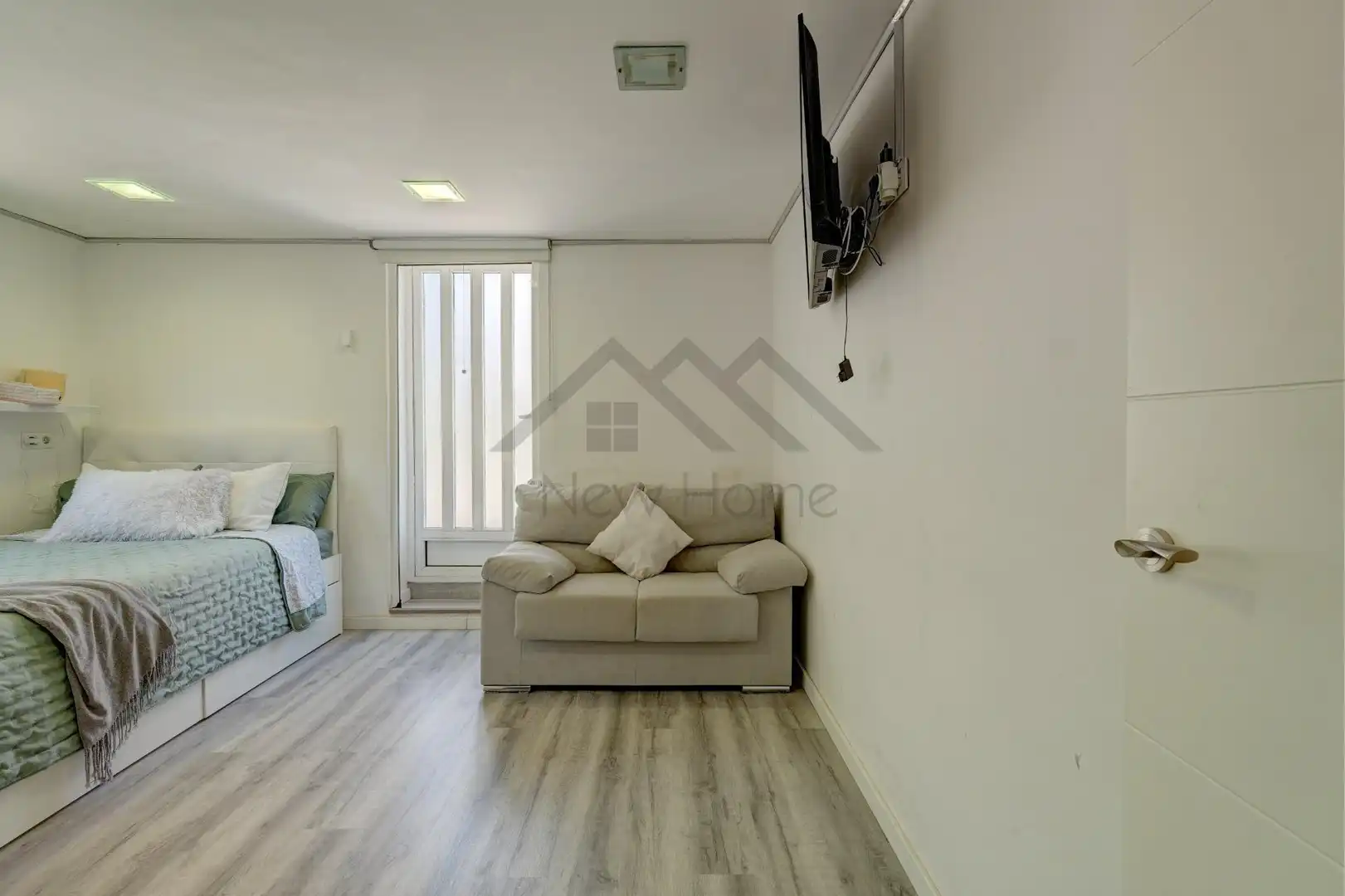 Living room of Houses for sale in La Pobla de Vallbona  with Air Conditioner, Heating and Private garden