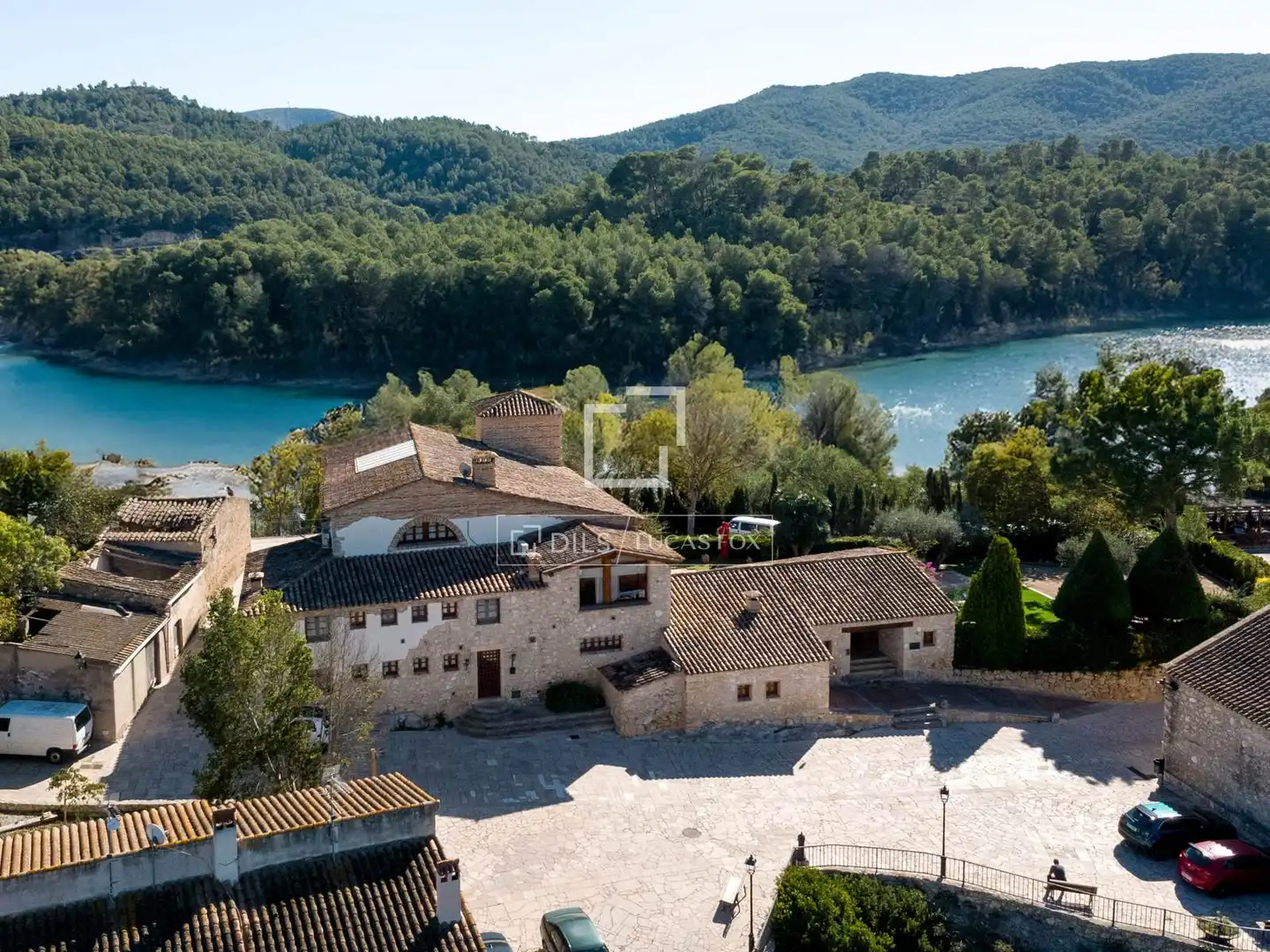 Vista exterior de Finca rústica en venda en Castellet i la Gornal amb Jardí privat, Parquet i Terrassa