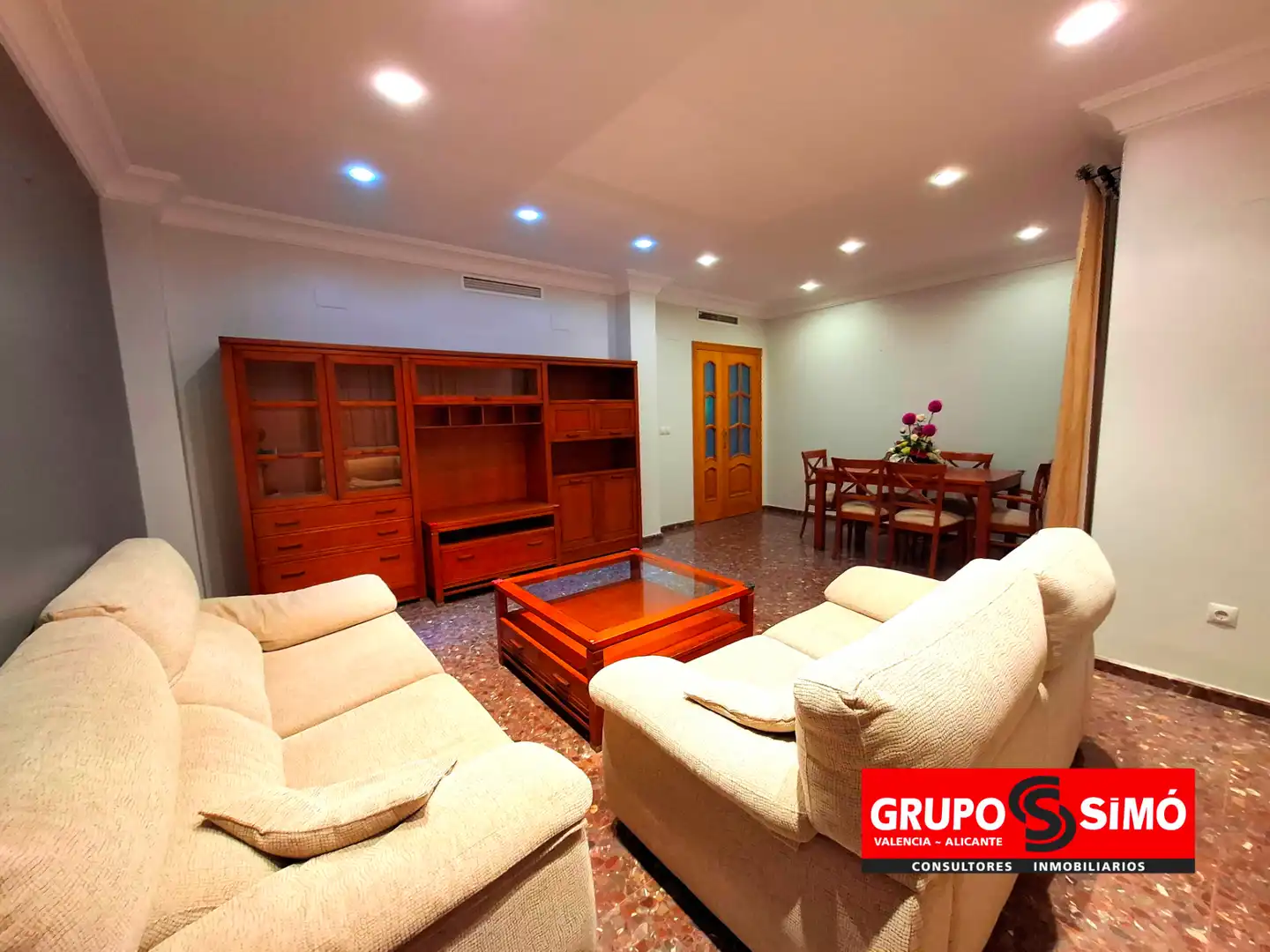 Wohnzimmer von Wohnung zum Verkauf in Picassent mit Ofen und Balkon