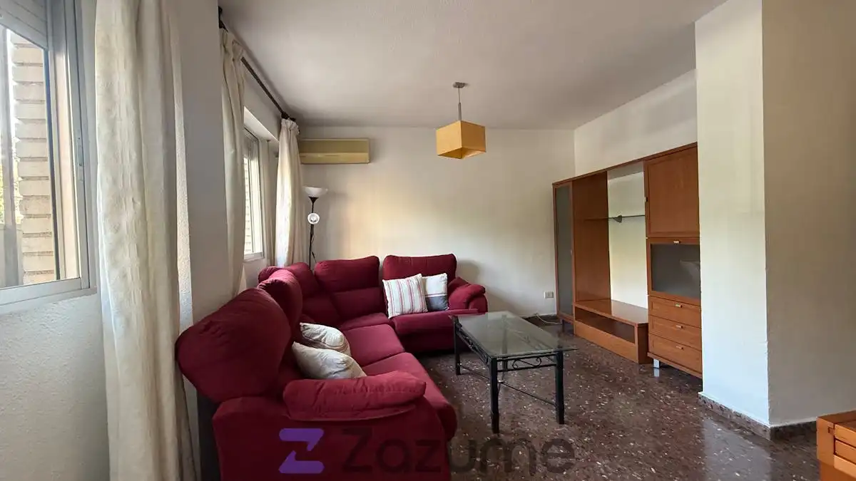 Sala d'estar de Apartament de lloguer en Murcia amb Aire condicionat, Moblat i Forn