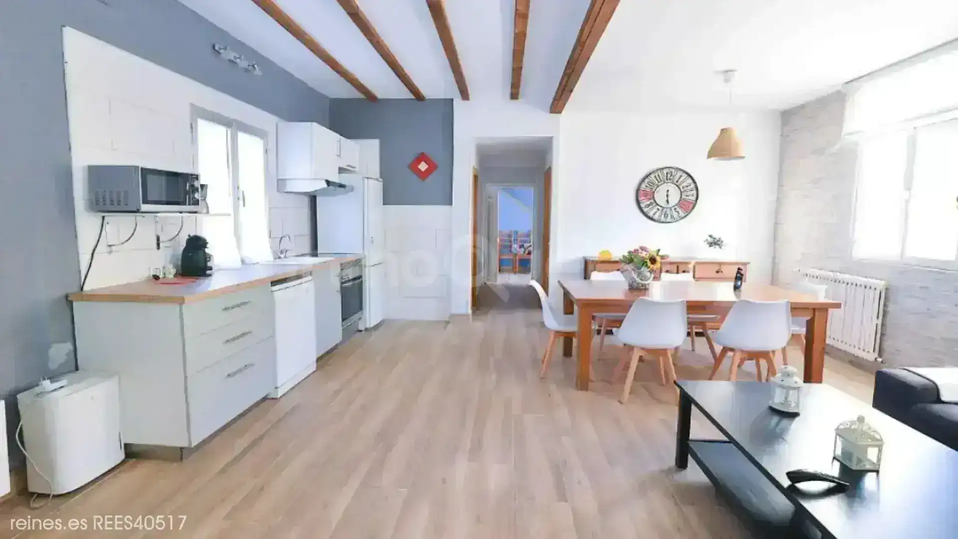 Cuina de Casa o xalet en venda en Val de San Vicente  amb Calefacció, Terrassa i Moblat