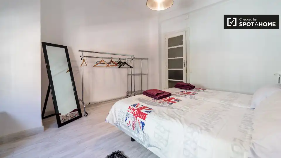 Flat with terrace to rent in L'Eixample, imagen 12