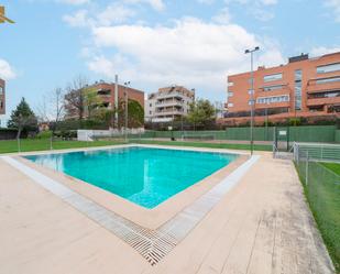Piscina de Pis en venda en Pozuelo de Alarcón amb Aire condicionat, Calefacció i Jardí privat