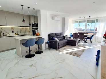 Apartment mit Pool zum Verkauf in Calle Rodrigo de Triana 7