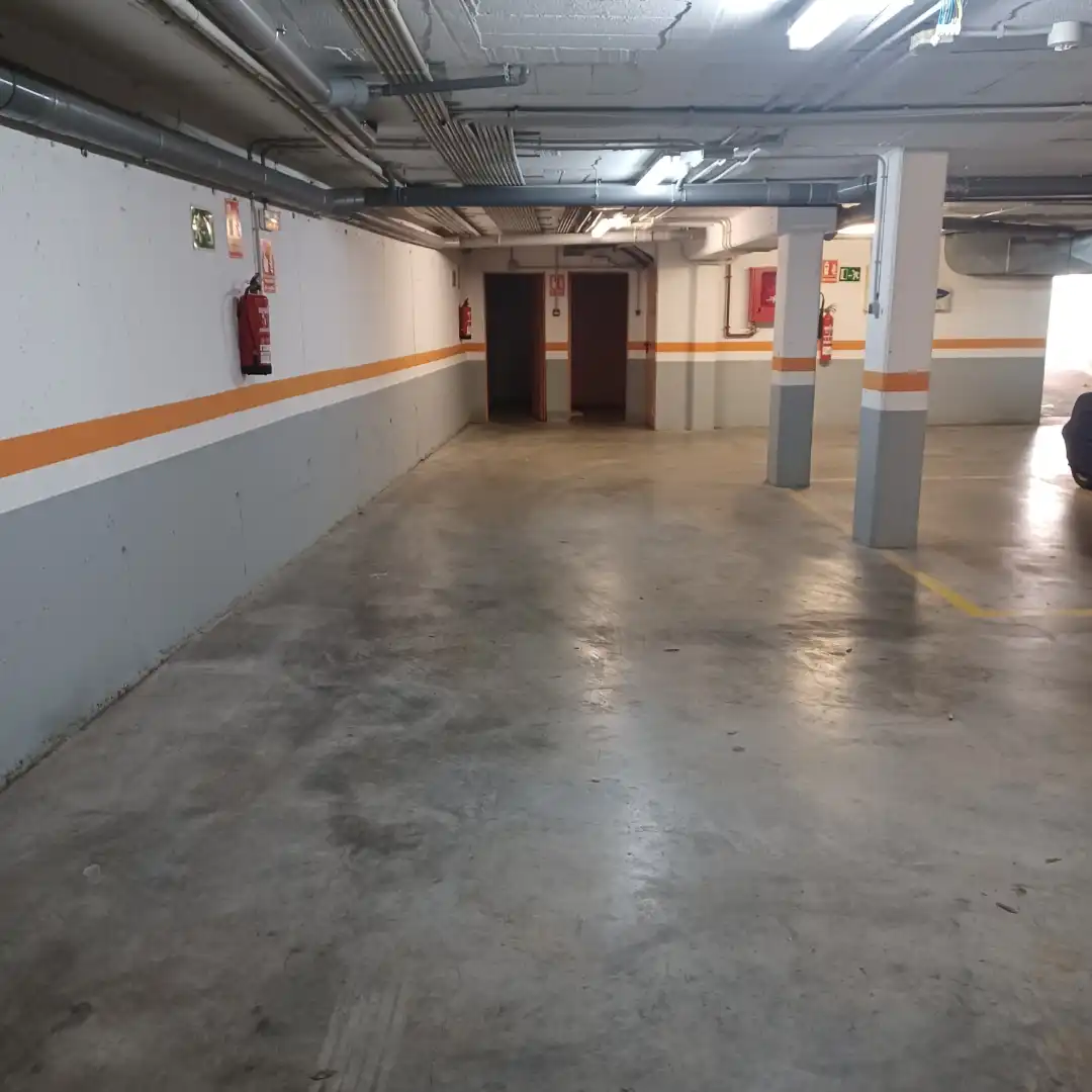 Parkplatz von Garage zum Verkauf in Cunit