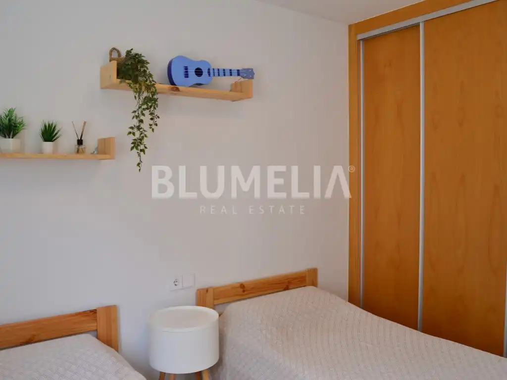 Apartments for rent in Calle Veler, Les Bassetes - El Marjal