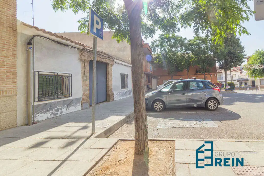 Vista exterior de Casa o xalet en venda en Yuncler amb Traster