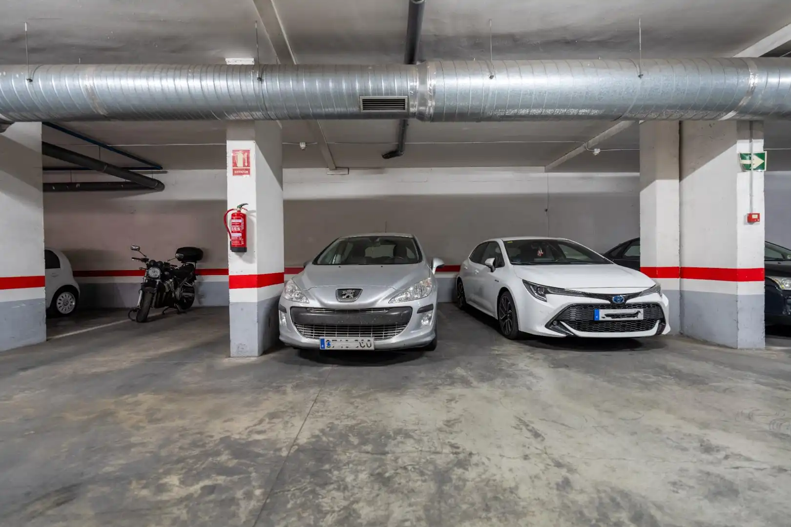 Parking de Piso en venta en Almería con Aire acondicionado, Calefacción y Terraza