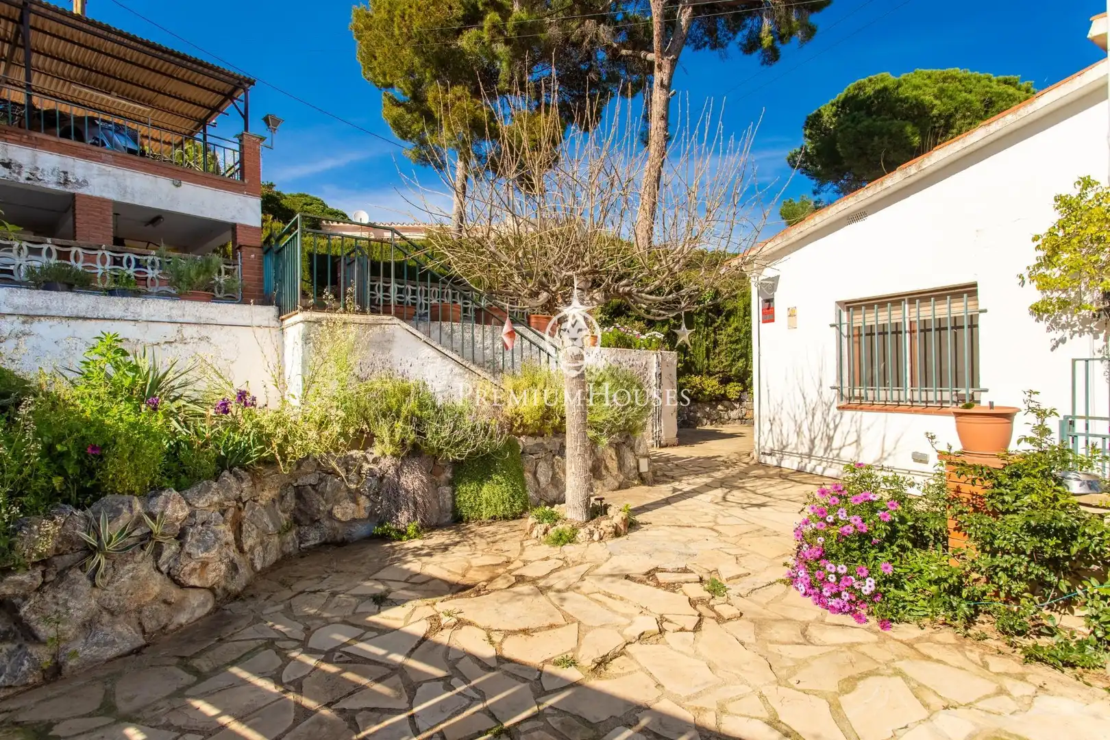 Vista exterior de Casa o chalet de alquiler en Sant Cebrià de Vallalta con Aire acondicionado, Calefacción y Terraza