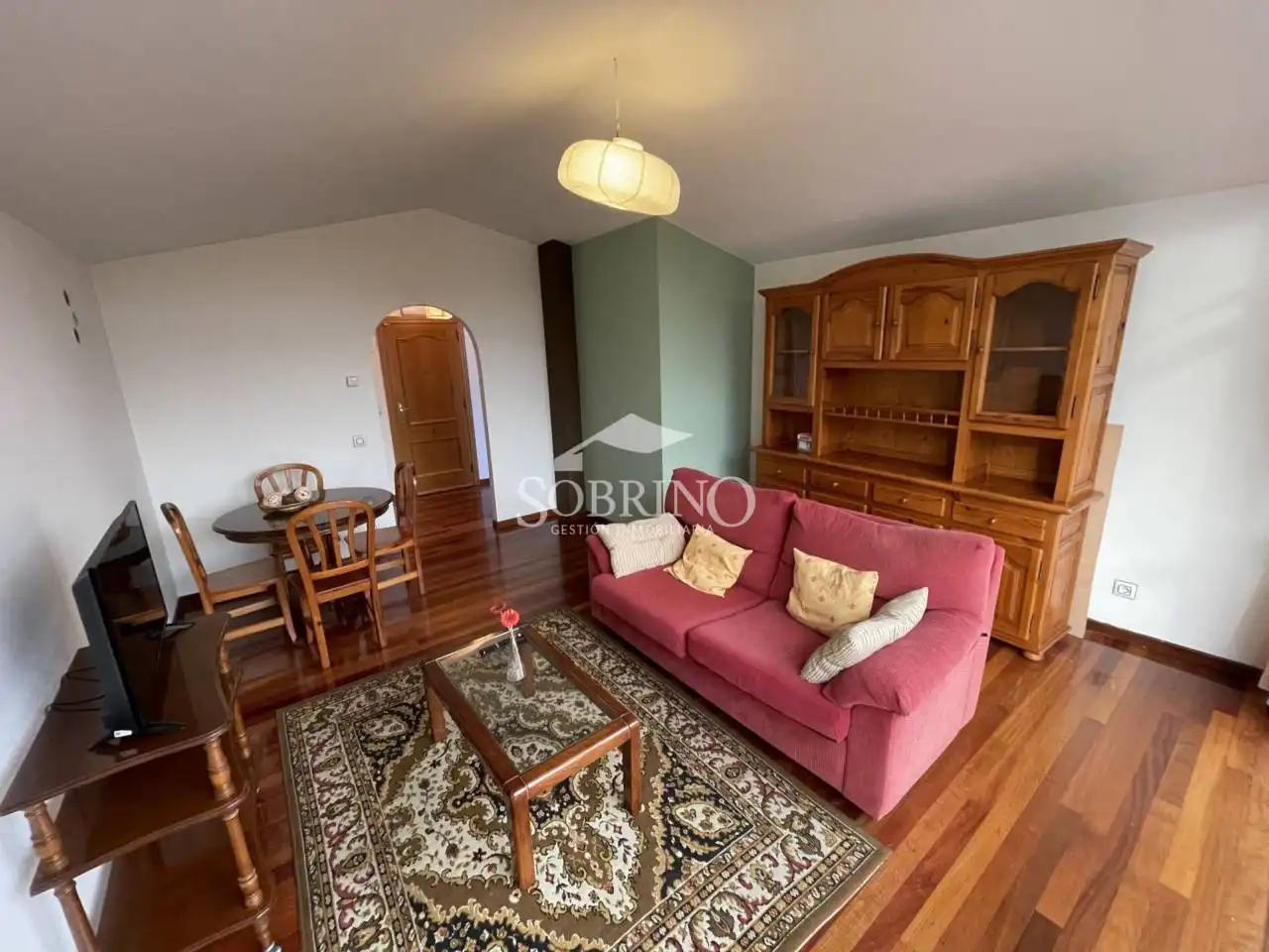 Sala de estar de Piso en venta en Llanes con Calefacción