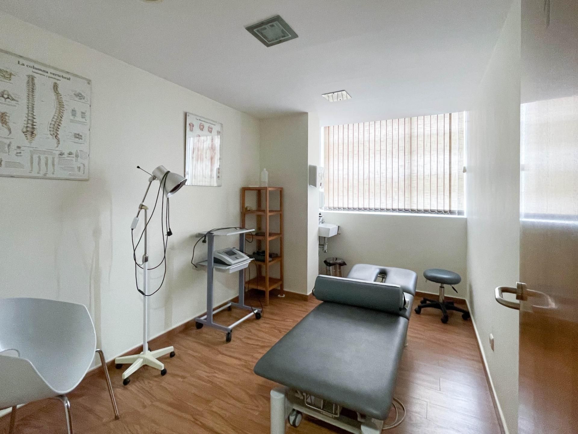 Bedroom of Premises for rent in Oliva  with Air Conditioner and Furnished