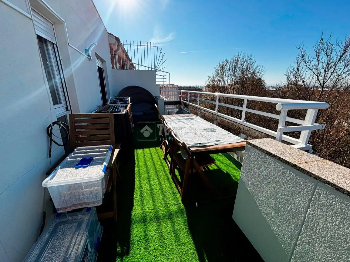 Terrace of Flat for sale in Zaragoza  with Heating, Terrace and Furnished