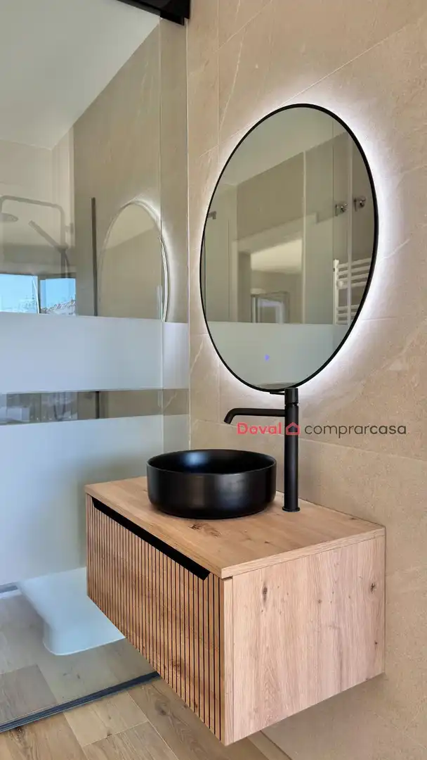 Bathroom of Flat for sale in Vigo   with Heating