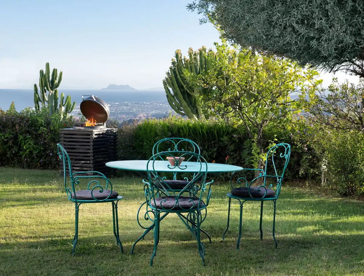 Terrace of Commercial properties for sale in Istán, Málaga