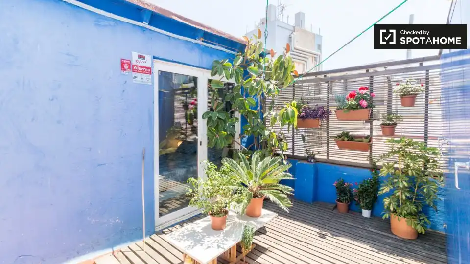 Appartamento con terrazza in affitto a Ciutat Vella, imagen 9