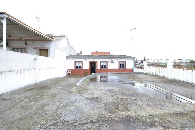Casa adosada en Venta en Villarrubia