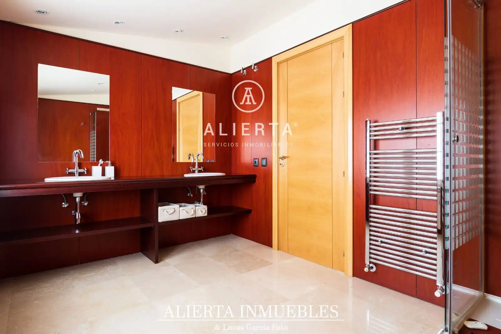 Houses for sale in Damas, San Juan de Mozarrifar