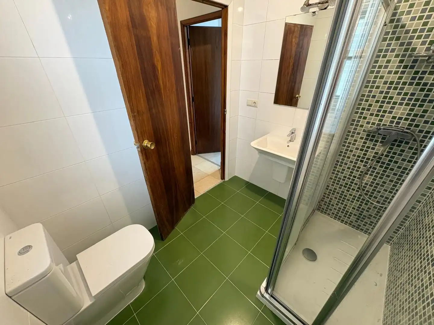 Bathroom of Flat for sale in Cangas 