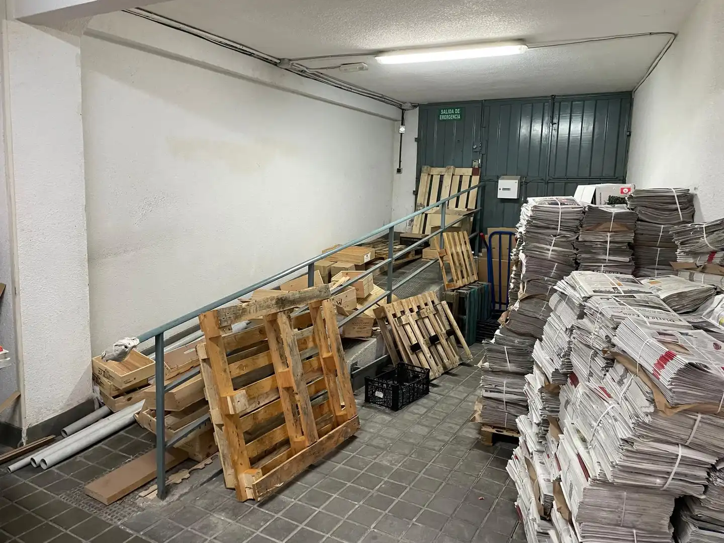 Commercial properties for sale in Madrid  with Furnished