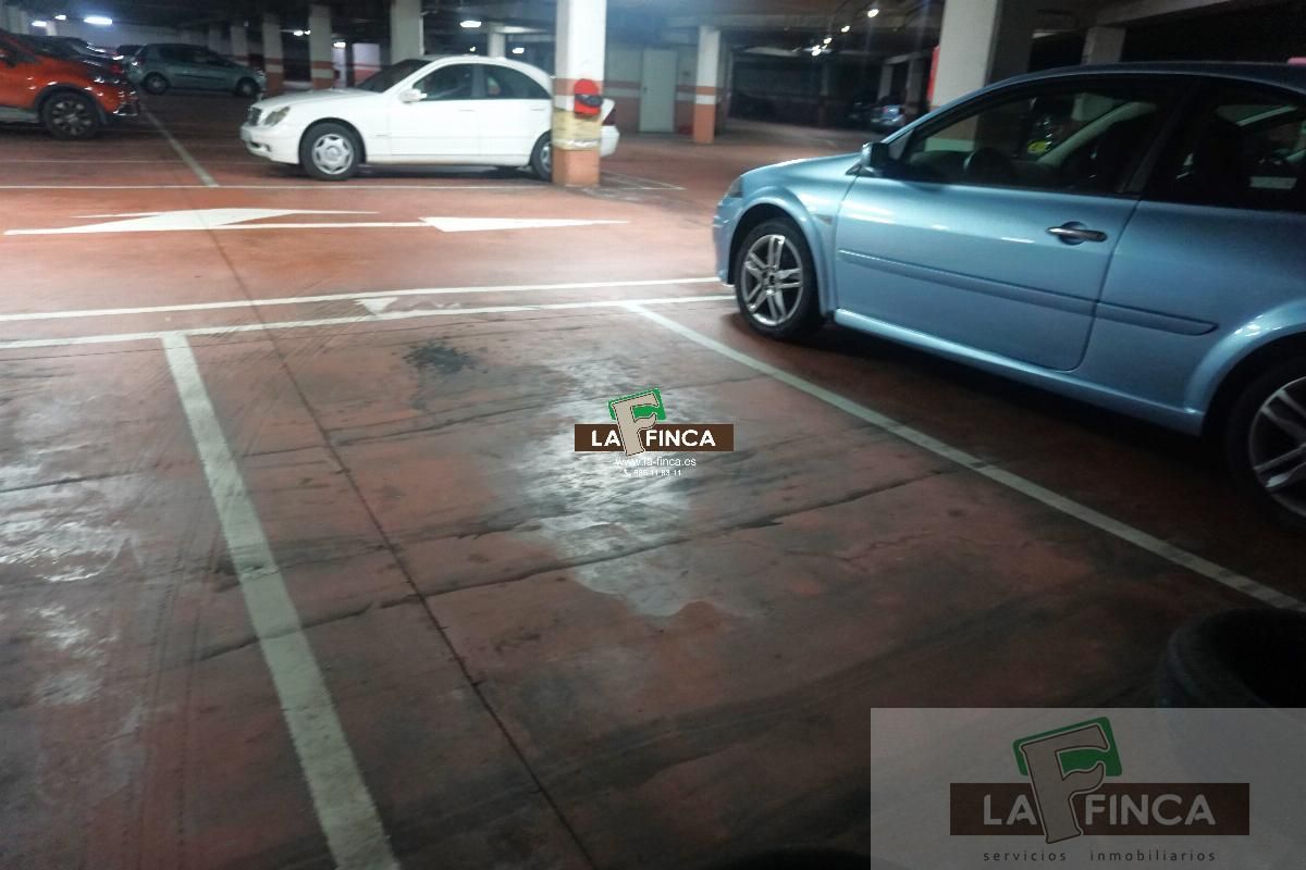 Garatge en venda a Milán - Pumarín