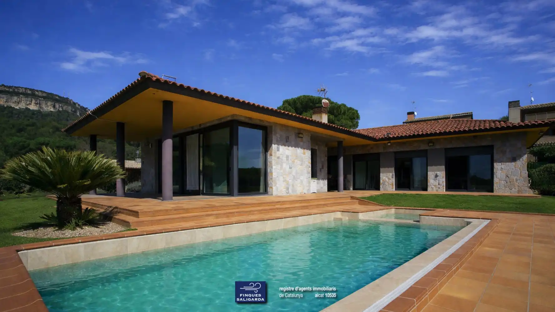 Piscina de Casa o chalet en venta en Sant Martí de Centelles con Aire acondicionado, Calefacción y Terraza
