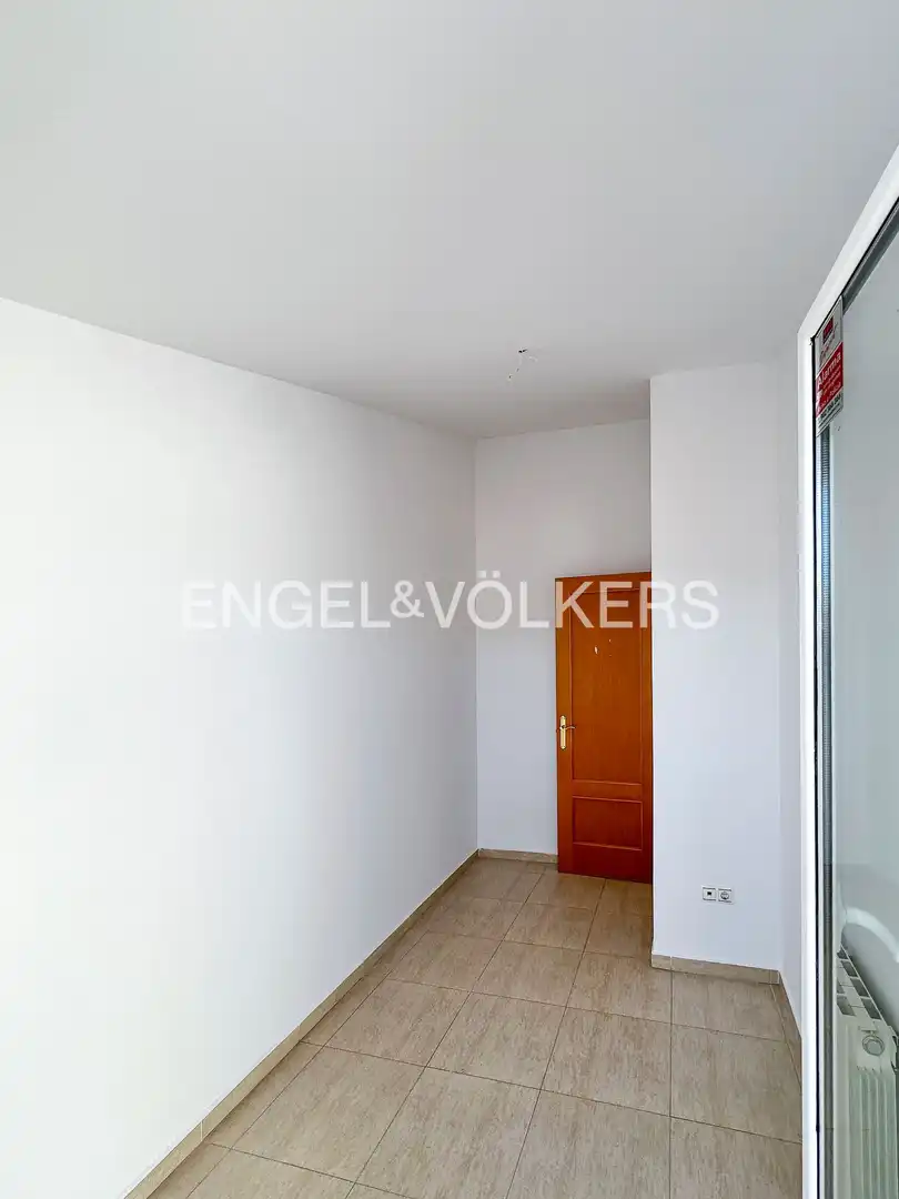 Maisonette zum Verkauf in Rubí mit Klimaanlage, Heizung und Parkett