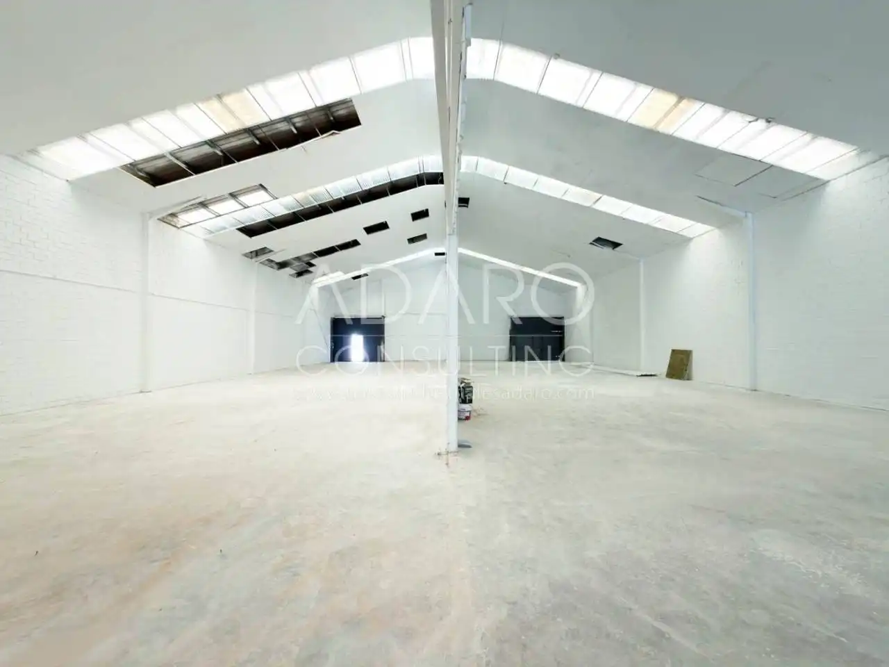 Nave industrial en venta en Calle Atenas